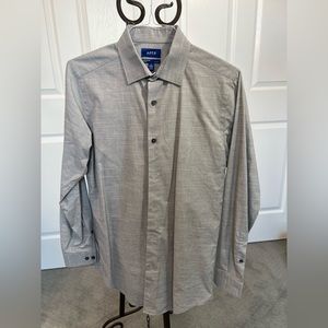 Beautiful Apt 9 Men’s long sleeve button down shirt in perfect condition